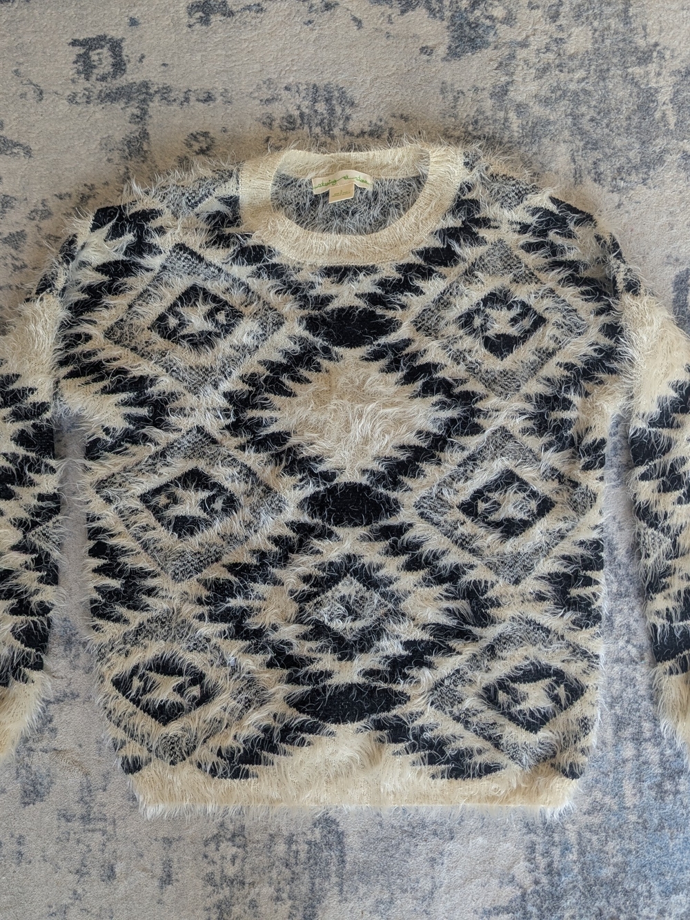 Urban Outfitters Cozy Fuzzy Geometric Crewneck Sweater - Ivory & Black